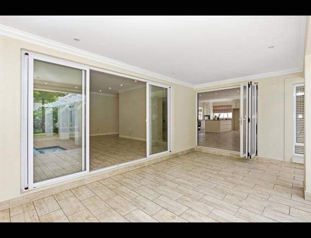 4 BEDROOM PROPERTY TO RENT IN FOURWAYS GARDENS